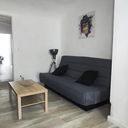 Le Republique Idealement Situe. Apartment
