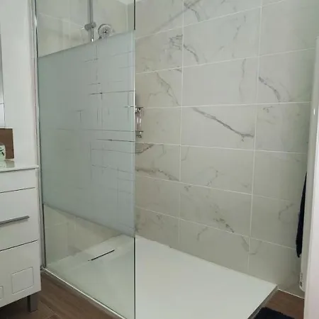 Le Republique Idealement Situe. *